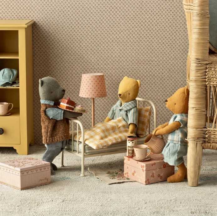 Mini Maileg cakes displayed on a decorative cakestand, perfect for imaginative play and storytelling.