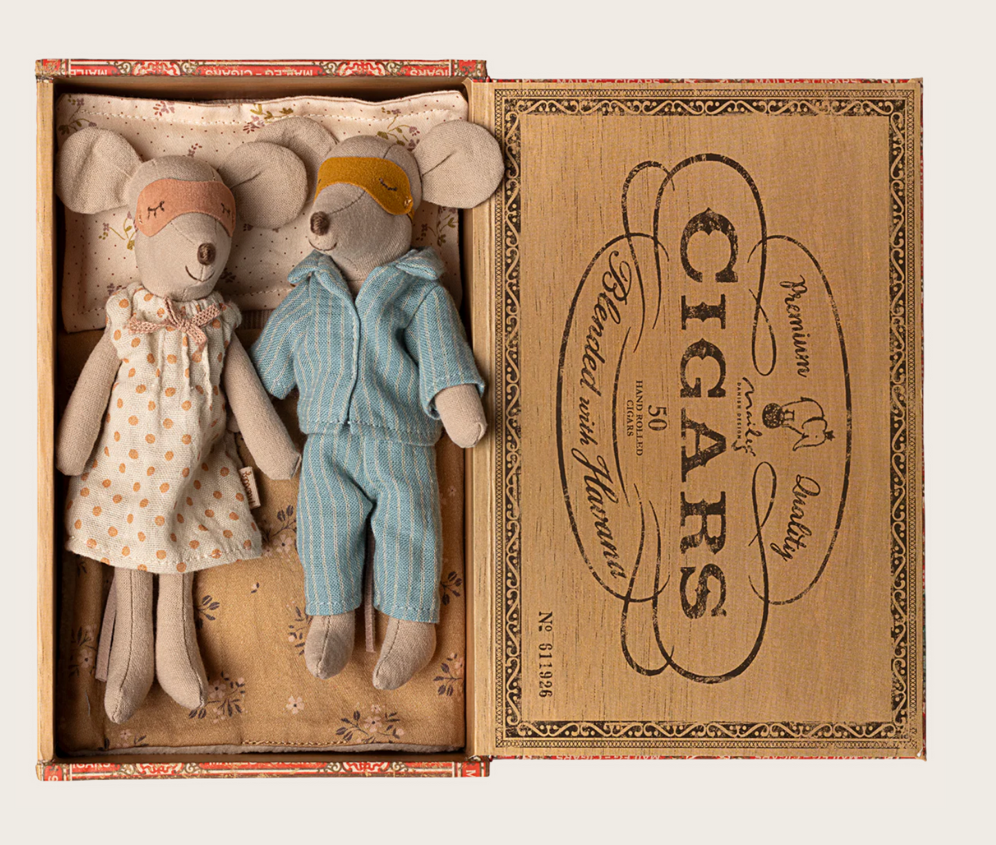 Mum & Dad Mice in Cigarbox, Maileg