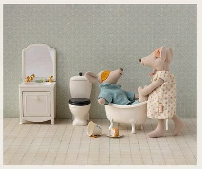 Mum & Dad Mice in Cigarbox, Maileg