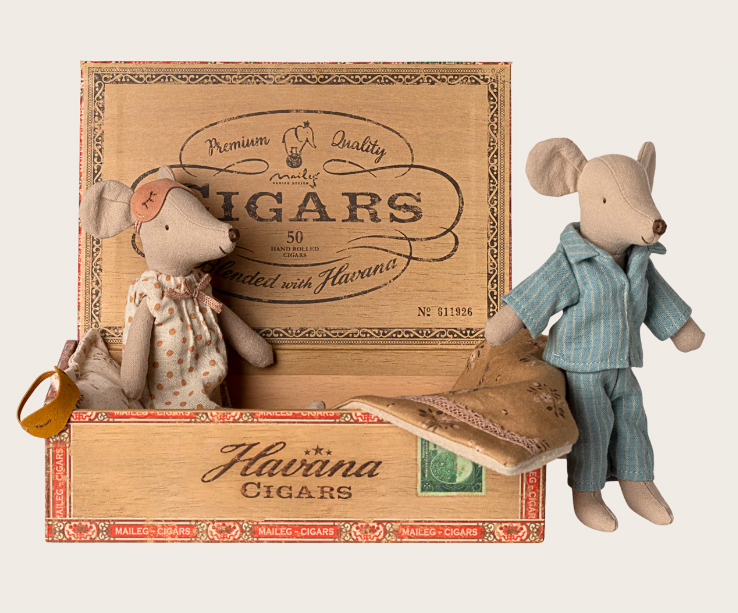 Mum & Dad Mice in Cigarbox, Maileg