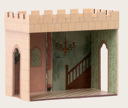 Castle Hall, Maileg