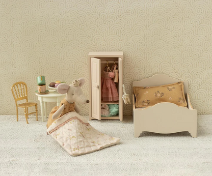 Dining Chair, Mouse - Gold